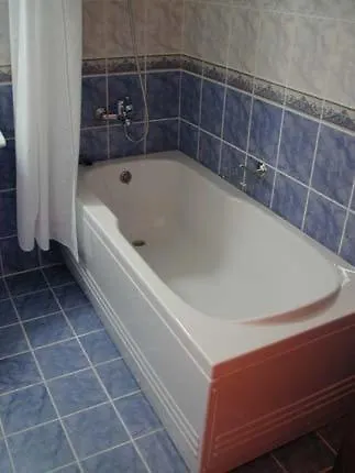 Lägenhetshotell Avos 3*