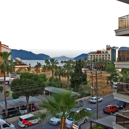 Aparthotel Avos