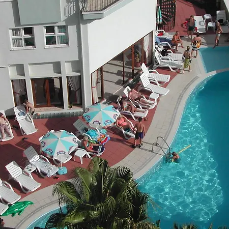 Avos Apartahotel