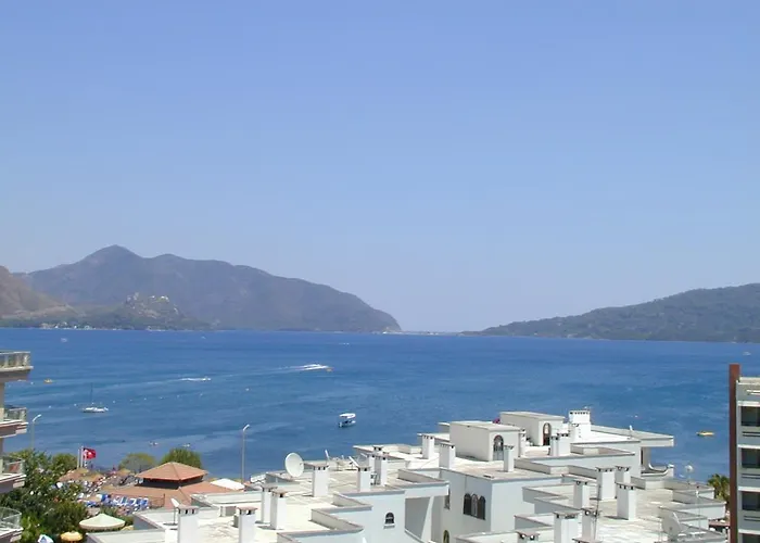 Ξενοδοχείο με διαμερίσματα Avos 3*